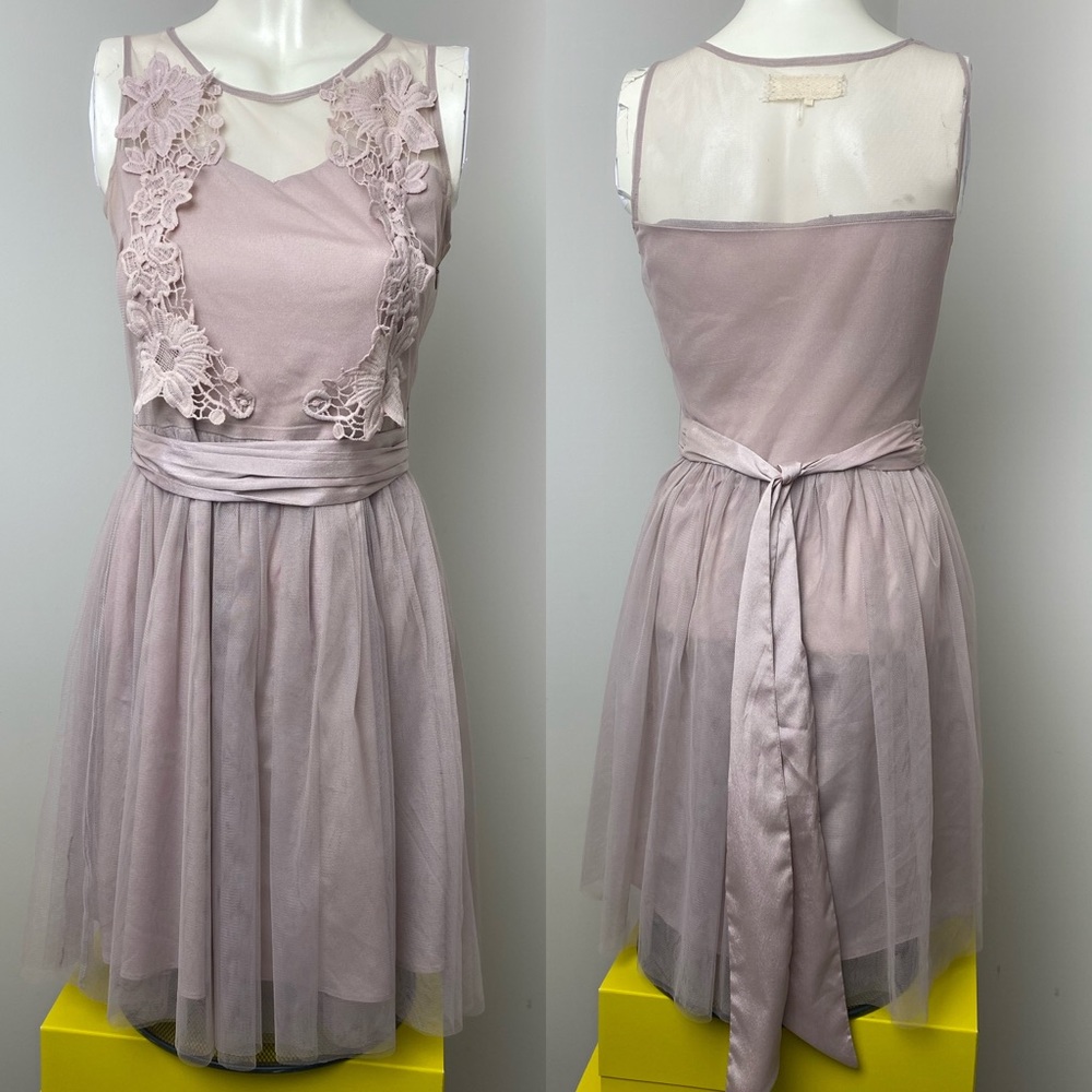A’Reve Light Lilac Chiffon Floral Lace Dress Sz S